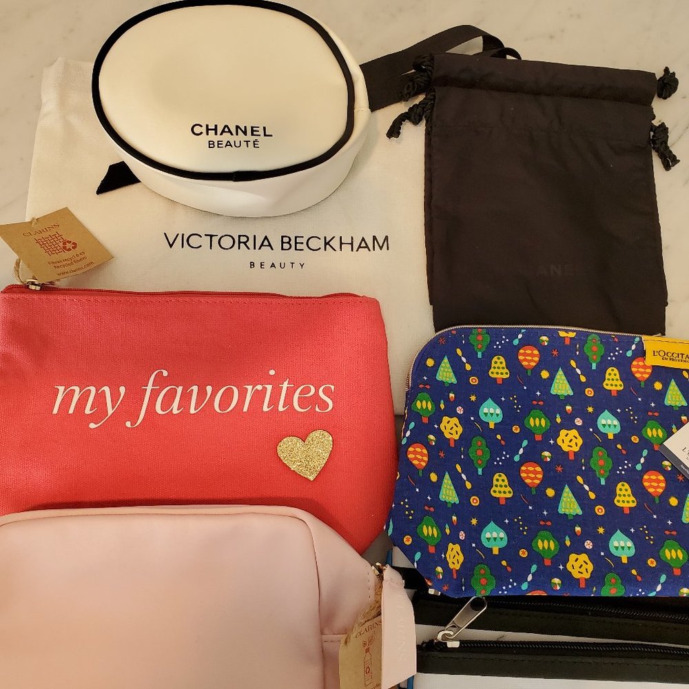 Luxury cosmetic bags and pouches - Chanel!